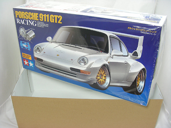 re911GT2box1.jpg